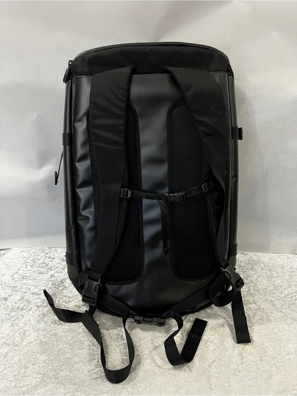 Lululemon More Miles Pack 39L Travel Weakener Duffle Backpack Water-Repellent